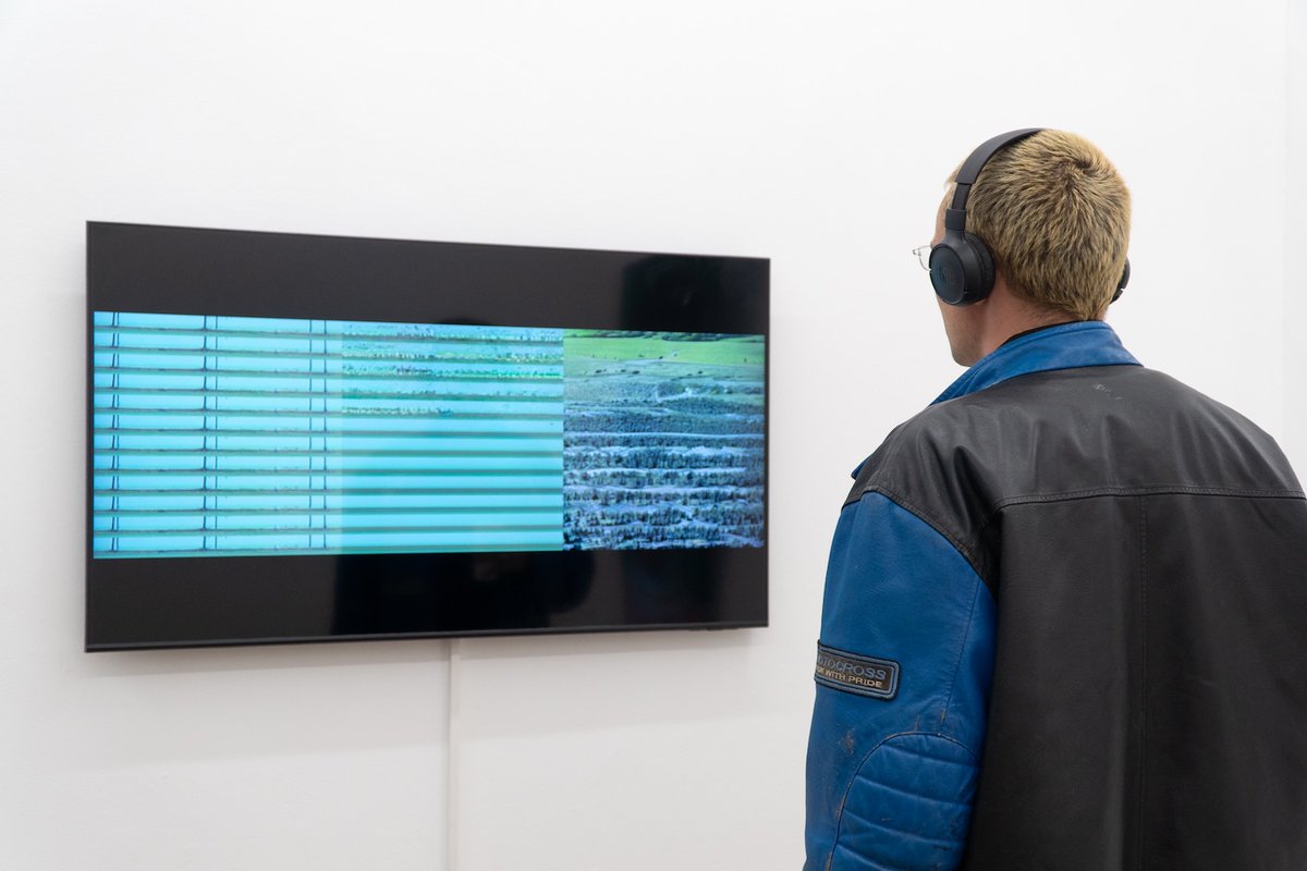 Galerie Met tweet media