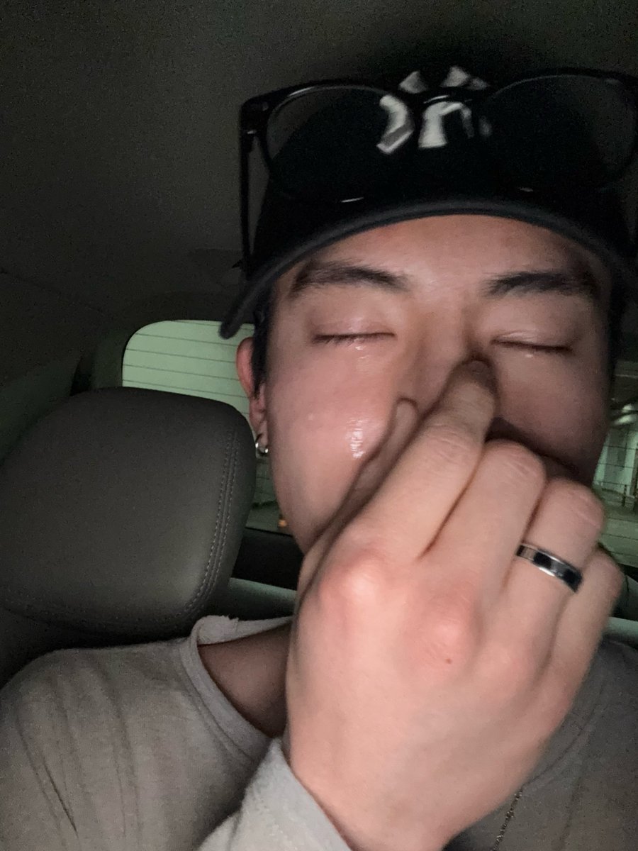 뇨망이 (@gunoooookw) on Twitter photo 