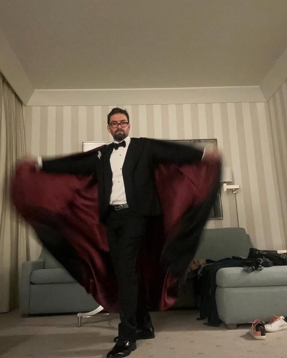 thinkerantony's tweet photo. vlad dracula vibes.

via antony's new post https://t.co/U2EH0M4iZj