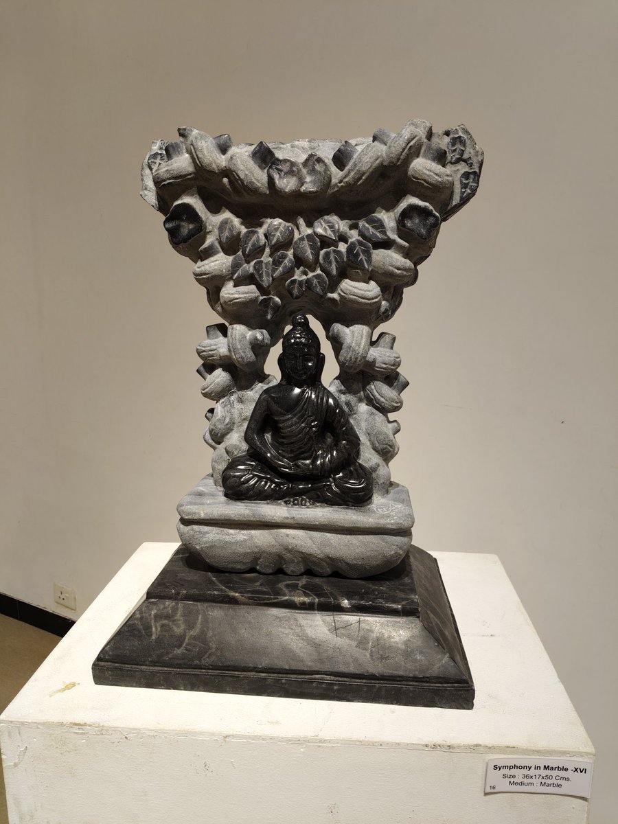 Godess Budaas Under The Tree 🌴🎄🌲 .
#sculpture 
#artist 
#artwork 
#meditation