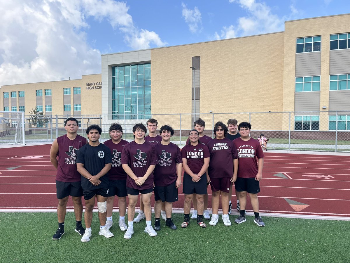 CoachSmith_A61's tweet photo. Lone Star Linemen Challenge

London High School is competing in the Linemen Challenge at Carroll HS today! Good luck to our Student Athletes as they compete against several area schools in skills of strength &amp; endurance. @Dr_Chap_LISD @LISDPirates @cclondonpirates https://t.co/NvVA7HMIko