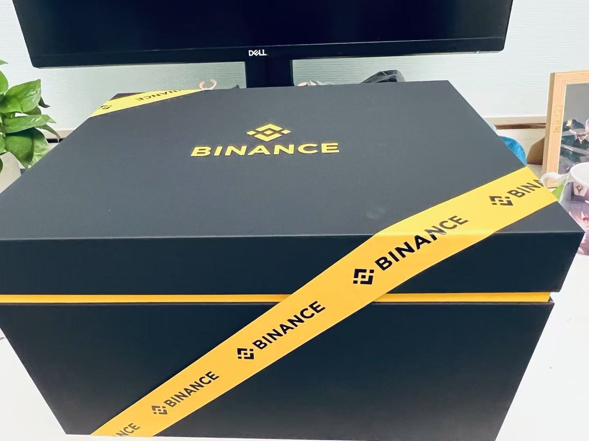 Thank you <a href="/binance/">Binance</a> <a href="/binancezh/">币安Binance华语</a> 希望 $BNB 越来越好，辛苦辛苦 <a href="/yingbinance/">滢哥捡到一个bnb🌖</a> 广场很棒。

【币升龙舟渡，安心享端阳。链随春风起，她扶艾草香】

其实我发推特比在广场论坛和媒体少很多， 主要是Twitter实在没有官方推荐机制，全靠好友帮衬，这对于写深度价值流低频的作者其实非常不友好。 $BTC