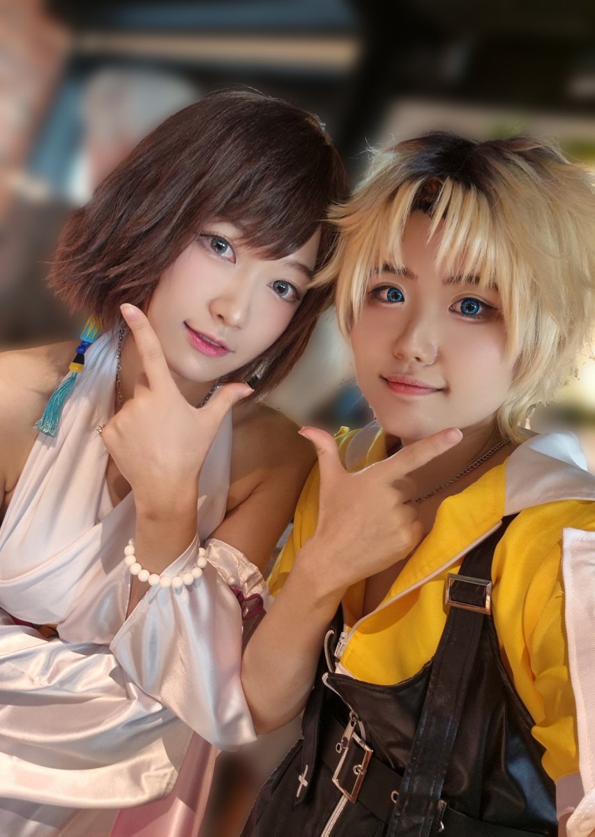 우울할 땐
웃자~ #FF10