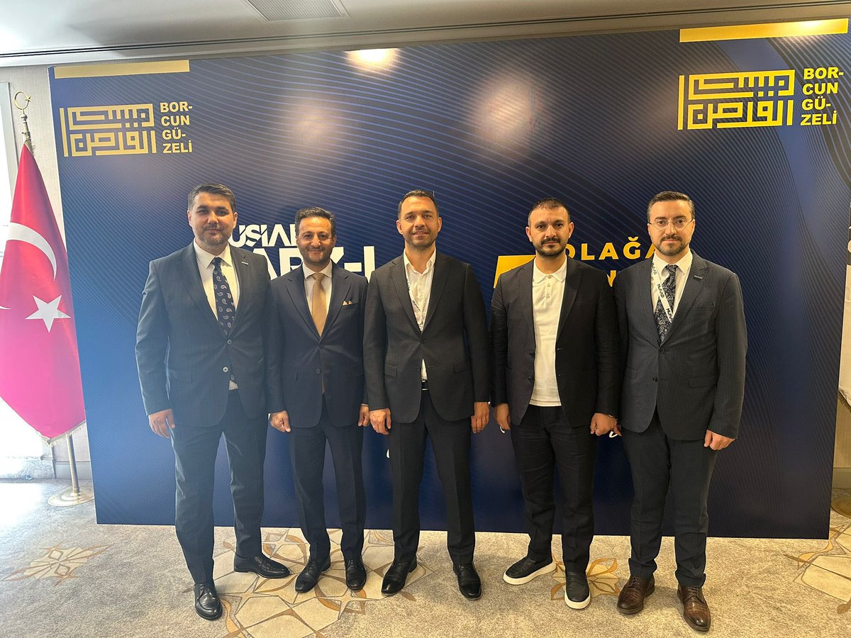 Bugün, <a href="/MUSIADKarzHasen/">Karz-ı Hasen Sandığı</a> Sandığımızın, 5. Olağan Genel Kurulu’na katıldık. 

Önceki Dönem MÜSİAD Karz-ı Hasen Başkanımız <a href="/mozeken/">Muhammet Ali ÖZEKEN</a> ‘e başarılı çalışmaları,sandığımıza katkıları için teşekkür ediyor, genel kurulda seçilen başkanımız Mustafa Aktaş’a bu kutlu yolda başarılar diliyorum