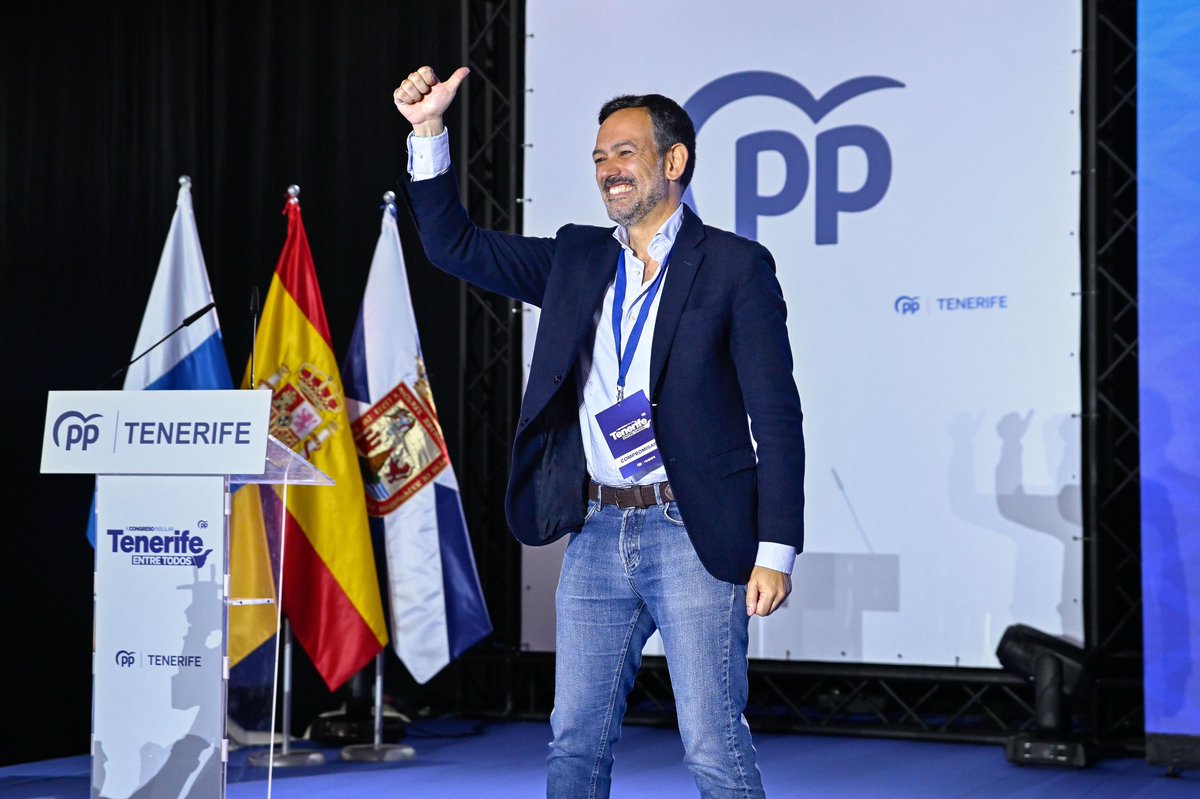 Lope Afonso (@lope_afonso) on Twitter photo Gracias de corazón por confiar en mí para presidir el <a href="/ppdetenerife/">Partido Popular de Tenerife</a>.
Tenemos por delante una tarea apasionante: abrir el partido a la sociedad, escuchar más, sumar mejor y trabajar por un futuro donde Tenerife se sienta representada.
Empieza una nueva etapa. La haremos juntos. Gracias de corazón por confiar en mí para presidir el <a href="/ppdetenerife/">Partido Popular de Tenerife</a>.
Tenemos por delante una tarea apasionante: abrir el partido a la sociedad, escuchar más, sumar mejor y trabajar por un futuro donde Tenerife se sienta representada.
Empieza una nueva etapa. La haremos juntos.