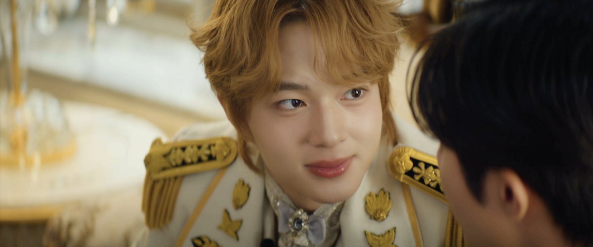 TheNextPrinceTH's tweet photo. ‘ เ ป็ น ห่ ว ง ’ พูดแบบนี้ พูดคำว่าเป็นห่วงไม่เป็นเหรอ 😜

TNP THE ROYAL BALL
#TheNextPrinceEP4 https://t.co/ZPDUaBtT5U