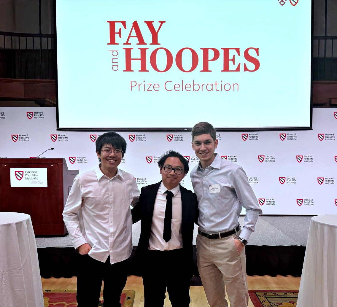 sitanch's tweet image. Bright spot amidst the chaos: my undergrad advisees @marvin_li03 and Kerem Dayi won the Hoopes Prize! Marvin also got a Fay Prize for top 3 Harvard theses + ICML spotlight. Kerem, a CRA finalist, will present his work at COLT and start a PhD at MIT this fall. Very proud of them🥲