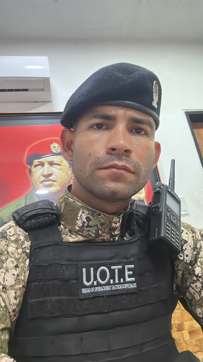 zuricht94's tweet photo. CONÓCELO: El es Fray Garcia, uno de los esbirros que participó en el secuestro de Juan Pablo Guanipa. No hace mucho fue condecorado por el golpista Diosdado Cabello. https://t.co/l13pvwB40t