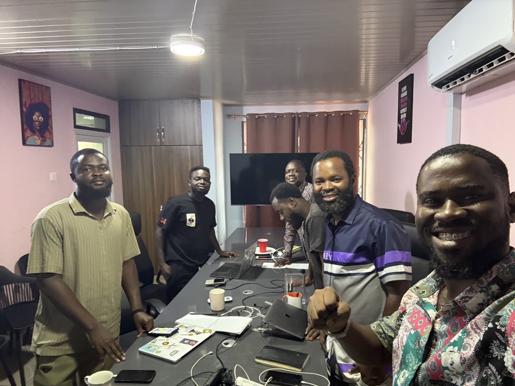 We spent the weekend planning something hot for the #Web3 ecosystem in Ghana.

Done cooking, watch this space!🔥