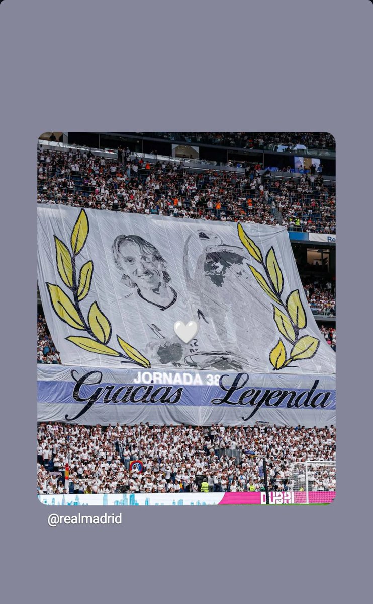 FimoRM's tweet image. Esto si que es un tifo de verdad, que aprendan los demás equipos.
Hasta siempre LEYENDA, esta siempre será tu casa parsero