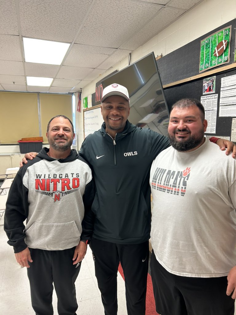 Nitro Wildcats Football (@recruitnitrohs) on Twitter photo Shout out <a href="/Temple_FB/">Temple Football</a> & <a href="/WRTreezy/">Roy Roundtree</a> for stopping by Nitro High School yesterday!
We look forward to building this relationship!
**Coach Roy Roundtree was an all time great at Michigan!**
#TempleOwls
#NitrovsEVERYBODY Shout out <a href="/Temple_FB/">Temple Football</a> & <a href="/WRTreezy/">Roy Roundtree</a> for stopping by Nitro High School yesterday!
We look forward to building this relationship!
**Coach Roy Roundtree was an all time great at Michigan!**
#TempleOwls
#NitrovsEVERYBODY