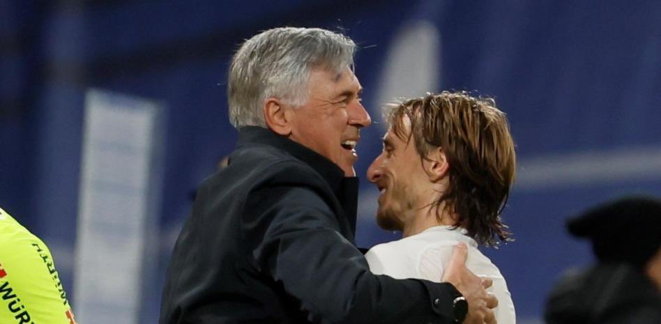 bo3adel88's tweet photo. Gracias por todo leyendas 
#HalaMadridYNadaMas https://t.co/Xn9MUrugE2