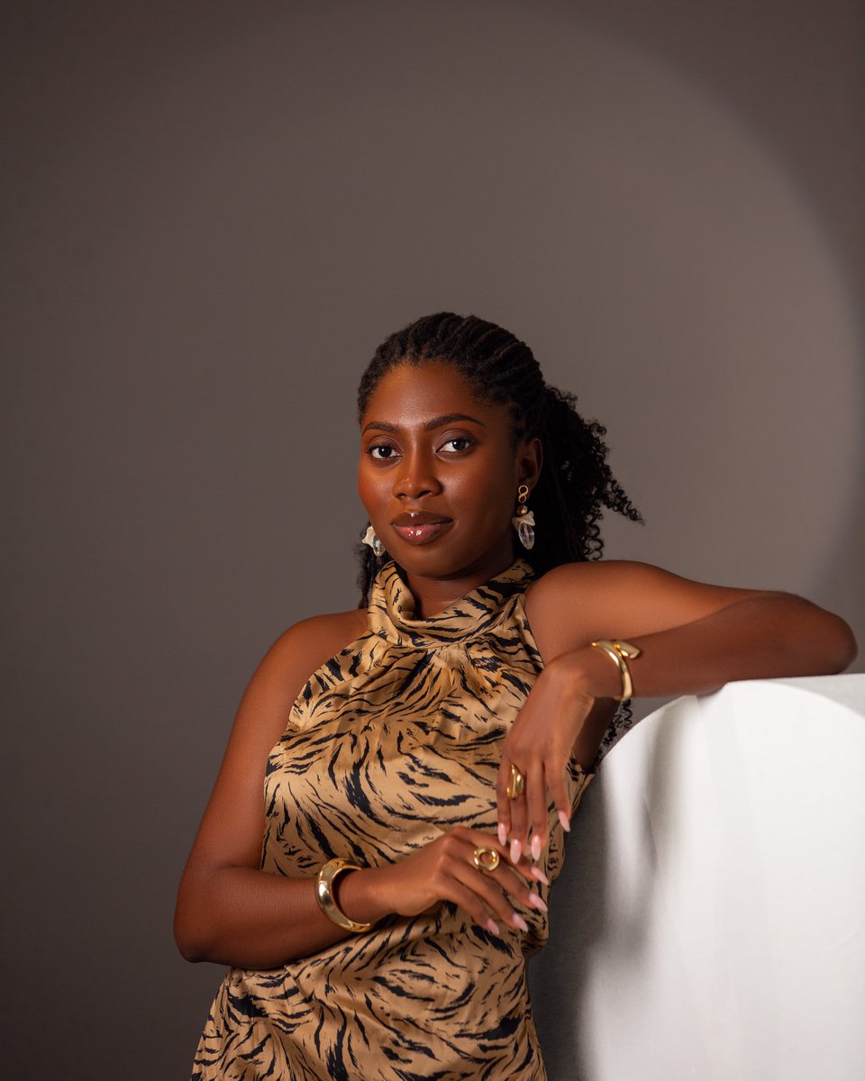 Allow me to reintroduce myself. 
I am Janelle the Creative and today is my birthday. I am 24 today and I was born on the 24th of May 🤭🎊.