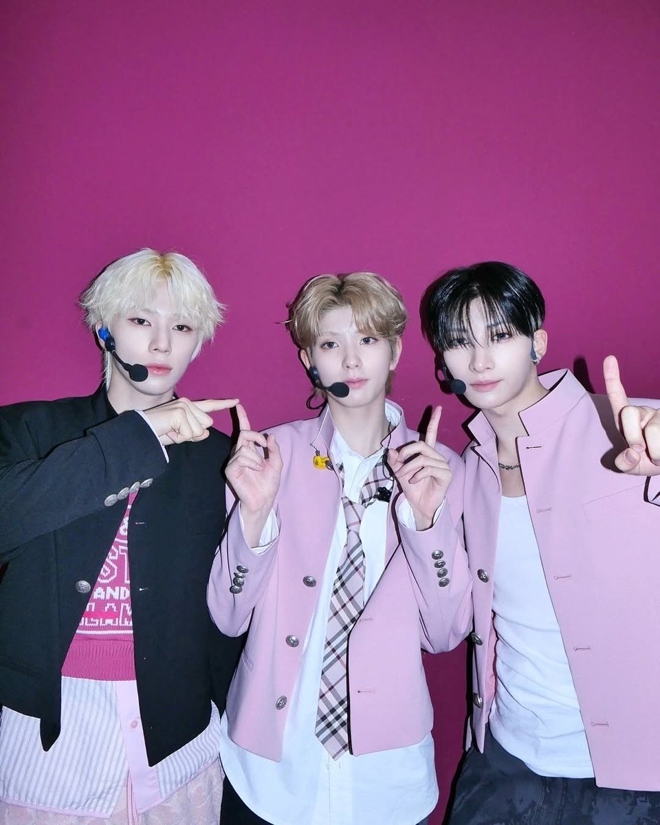 nishiyamaayuki's tweet photo. real_nexz Instagram update 

250524 쇼음악중심

https://t.co/sffTCf2Y3b

#NEXZ #YUKI #YU #SOGEON #MUCORE https://t.co/JtXu4xT1eu
