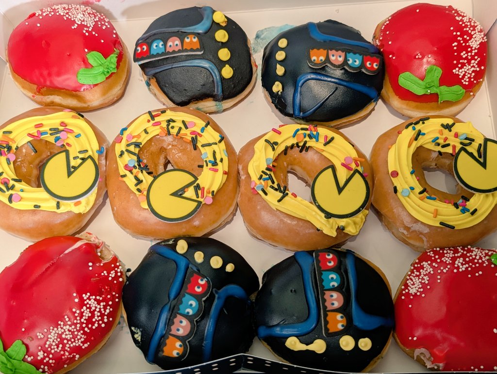 This year, May 23rd is the 45th birthday anniversary of Pac-Man, created by Toru Iwatani! The first arcade I ever played, and I'm still chomping Ghost Monsters to this day! Celebrate by eating a Krispy Kreme donut with me! 🕹️🍩 #PACMAN45TH #パックマン #PacMan