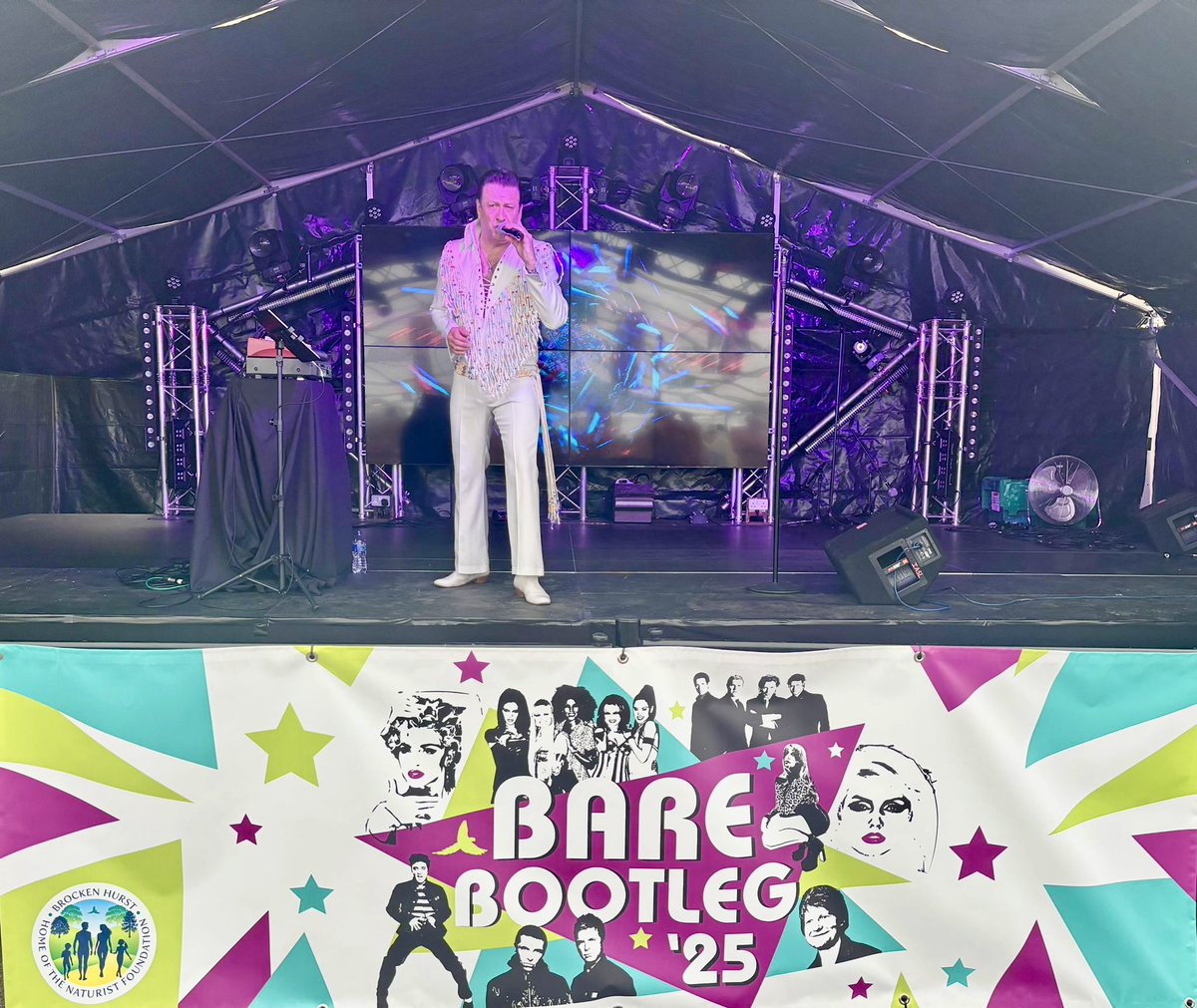 natfound's tweet photo. First night complete!
Ok Sis kicked off our Bare Bootleg festival for 2025! Followed by our silent disco DJs for the after party.
The big question for today - Are we in or are we out ☀️ 💨 ☔️🫣
#barebootleg #livemusic #musicfest #tributebands #wherebareisbeautiful https://t.co/XbIjRef3Gk