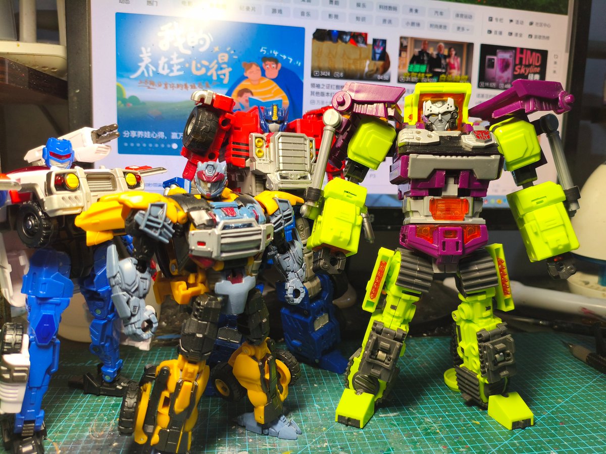 我希望下一个会出的Armada Autobots
（我实在不喜欢Legacy Hotshot）

#Transformers