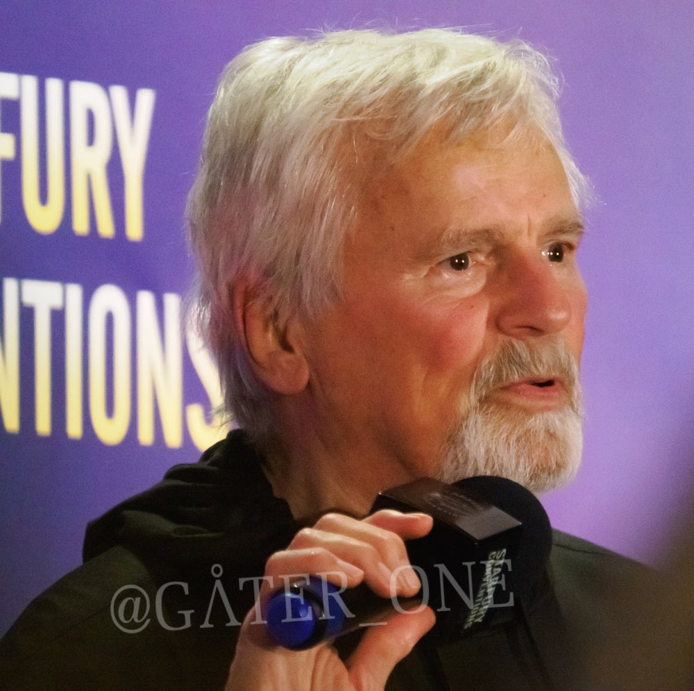 #StarfuryAscensionCon London.
#RichardDeanAnderson solo Q&amp;A panel. #StargateSG1 #MacGyver