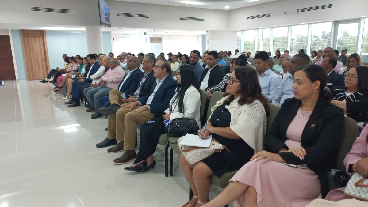 Escuela de Formación Política - PRM tweet media
