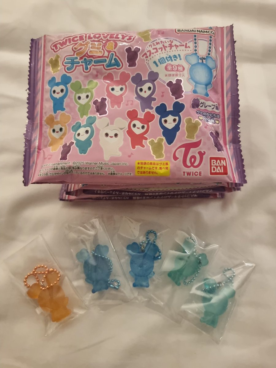 mintstrawberry_'s tweet photo. Glad I was able drop by the SMC event of @oncehq!! Love the kit! π€β€οΈπ Bought these cutie stickers from @hyohoee and some gummies from @PEACHBLISSPH !! Thank you!! π«ΆπΌ
#TWICE #oncehq #thankshyo #PEACHBLISSFEEDBACK https://t.co/HiTtFNXyxF