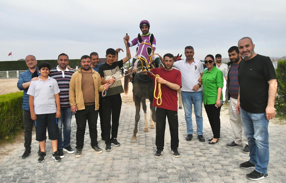 Ekürimiz safkanlarından SÜPERSONİK ile gelen güzel bir birincilik...Emeği geçen en başta can dostum Cemal TURAN  olmak üzere herkese çok teşekkür ediyorum...
