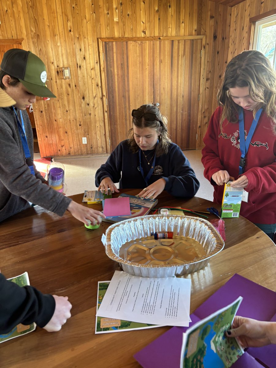 Markers out, ideas flowing! 🖍️🗂️🌿
Teams are hard at work creating their oral presentation posters on site—bringing together everything they’ve learned to tackle real-world environmental challenges.
#Envirothon2025 #MBEnvirothon