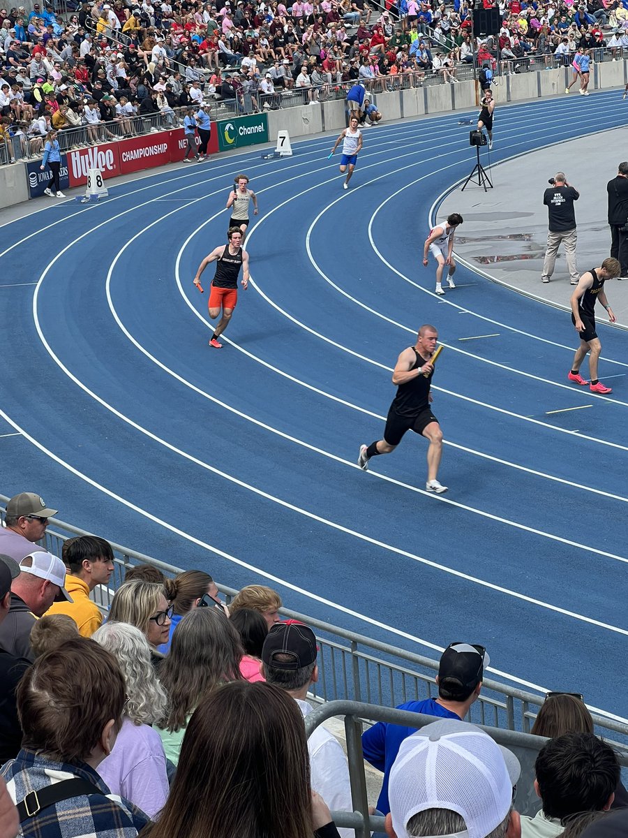 Sprint medley wins their heat and runs a season best time of 1:34.10. They were seeded 18th coming in and finished 12th! Nice job boys! 

Ryan Husen 
Gavin Warren 
Collin Bliven 
Tate Loffswold