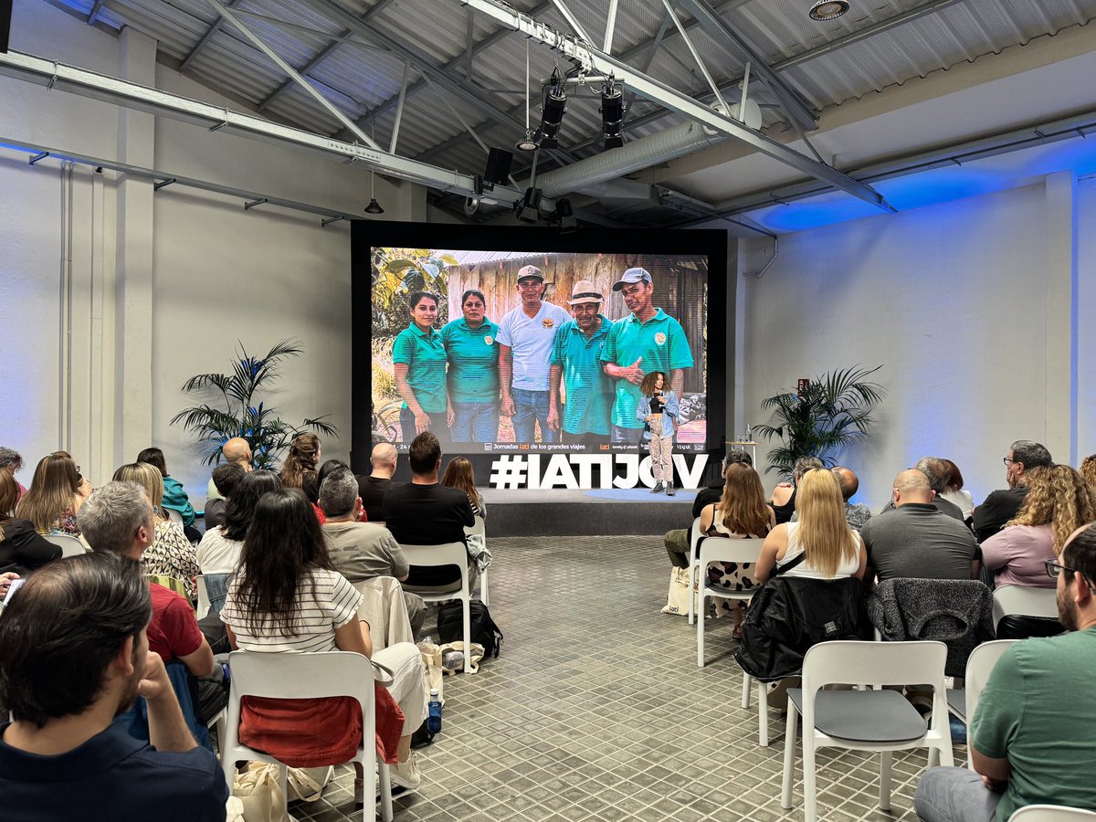En la última micro charla de las #iatiJGV, Isabel Vázquez compartirá el propósito de su viaje en bici por América Latina: documentar los problemas medioambientales de las selvas y los
proyectos puestos en marcha para protegerlas.