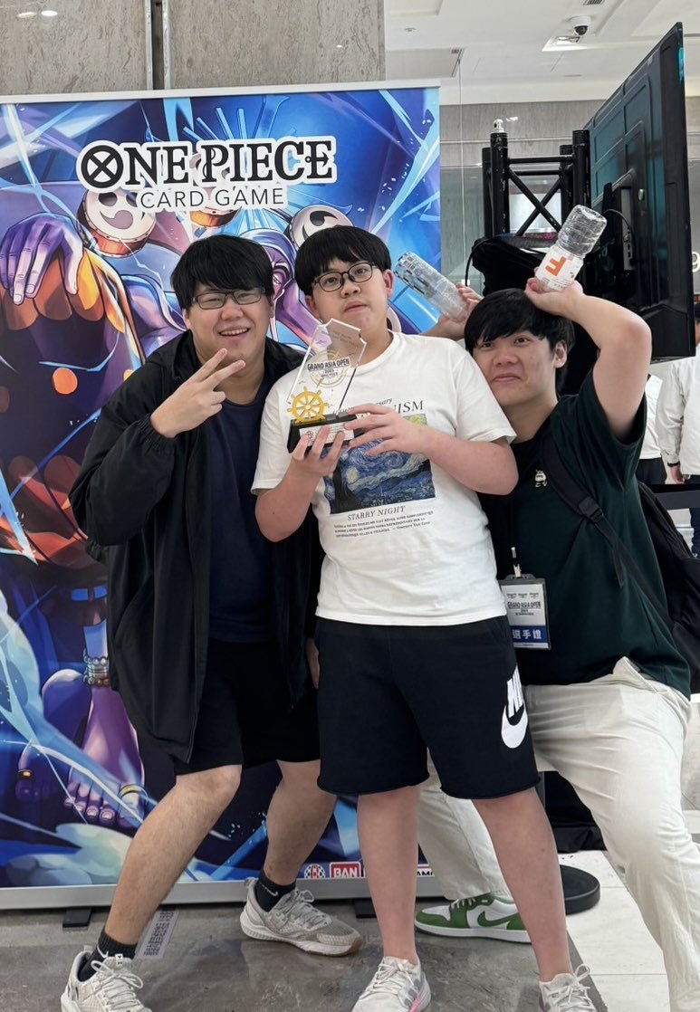 Grand Asia open gao 
Rank13/460
Deck:藍紫魯夫
白鬍子艾斯 W
紫魯夫 W
紫魯夫 W
黃基德 W
綠紫魯夫 W
藍紫魯夫 W有人打完直呼垃圾遊戲^^
紫魯夫 L
綠紫魯夫 W
Top 16
綠紫魯夫L
又又又倒在複賽
一路賽到打老張被吸走陽氣開始衰
只好蹭冠軍🏆