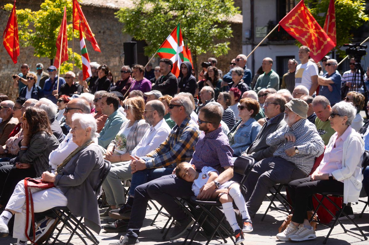 Urtez urte, herriz herri, zailtasunak zailtasun, ezberdinen arteko akordioak lortuz, eskuinei atea itxi eta eskubideak zabalduz.

Nuestra vocación es trasformadora. Los aires de cambio que recorrieron Nafarroa hace 10 años, son imparables.

🚀 HAMAIKA EGITEKO JAIOAK