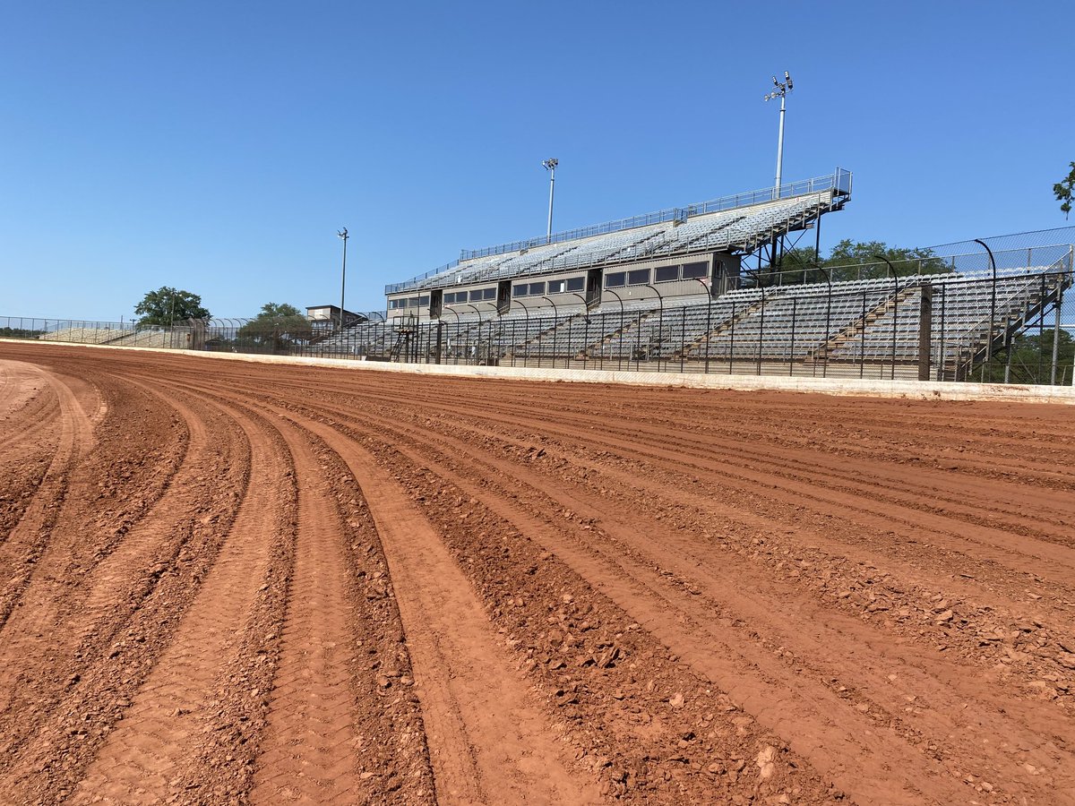 Raceday 🏁
Saturday Night Under the Lights  
Bring the family out for a fun night of racing at the Fastest Dirt Track in the South.
Pit Gates open @ 4️⃣
Grandstands @ 5️⃣
Racing @ 7️⃣
Racing tonight =
🟠602's
🟠Factory Stocks
🟠 Pure Stocks 
🟠 SuperStreet, 
🟠Crown Vics and Jrs