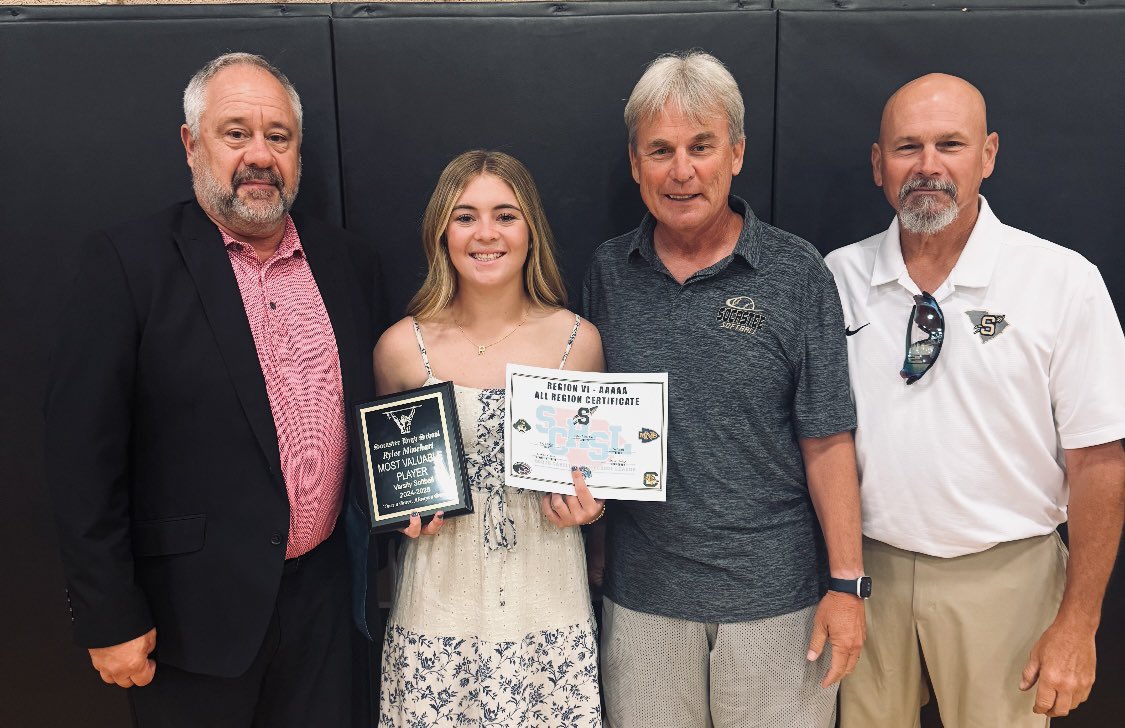 Rylee Minehart (@rylee_minehart) on Twitter photo Receiving the MVP and All-Region recognition is an incredible honor, and I am deeply grateful for this acknowledgment. This achievement represents countless hours of dedication and hard work! Looking forward to this summer!#ILEAP⚡️ <a href="/Org_LLG/">Lady Lightning Gold Org Account</a> <a href="/llgdavis16u/">LLG-DAVIS</a> <a href="/SocasteeHS/">Socastee High School</a> Receiving the MVP and All-Region recognition is an incredible honor, and I am deeply grateful for this acknowledgment. This achievement represents countless hours of dedication and hard work! Looking forward to this summer!#ILEAP⚡️ <a href="/Org_LLG/">Lady Lightning Gold Org Account</a> <a href="/llgdavis16u/">LLG-DAVIS</a> <a href="/SocasteeHS/">Socastee High School</a>