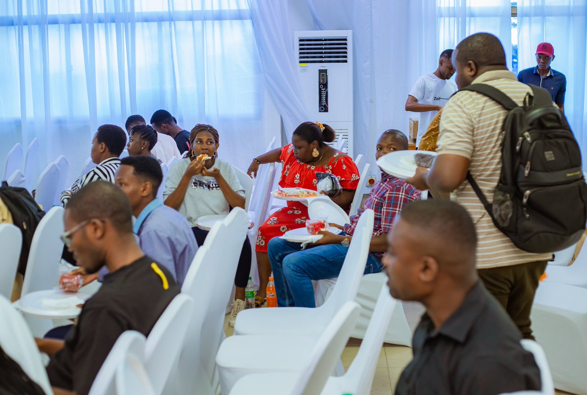 bujezim's tweet photo. #BitcoinPizzaDay2025 Bitcoiners in Tz met had plenty of fun and bitcoin knowledge over pizza this year thanks to #BitcoinSafariTz #WalletOfSatoshi #PlanBNetwork
#BitcoinPizzaDay2025 https://t.co/HGlemmcWys