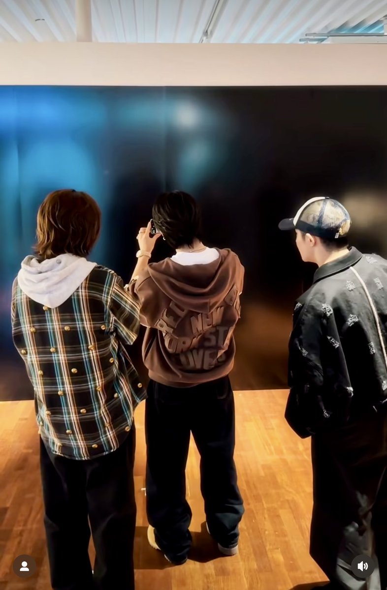 voce_arcobaleno's tweet image. 🩵❤️💜
「ひ」神くんも書いてたん⁉️🤭
i_TOPIA本当に楽しかった〜
staffさん達も楽しませてくれて幸せでした💐
#Number_i
#longversion