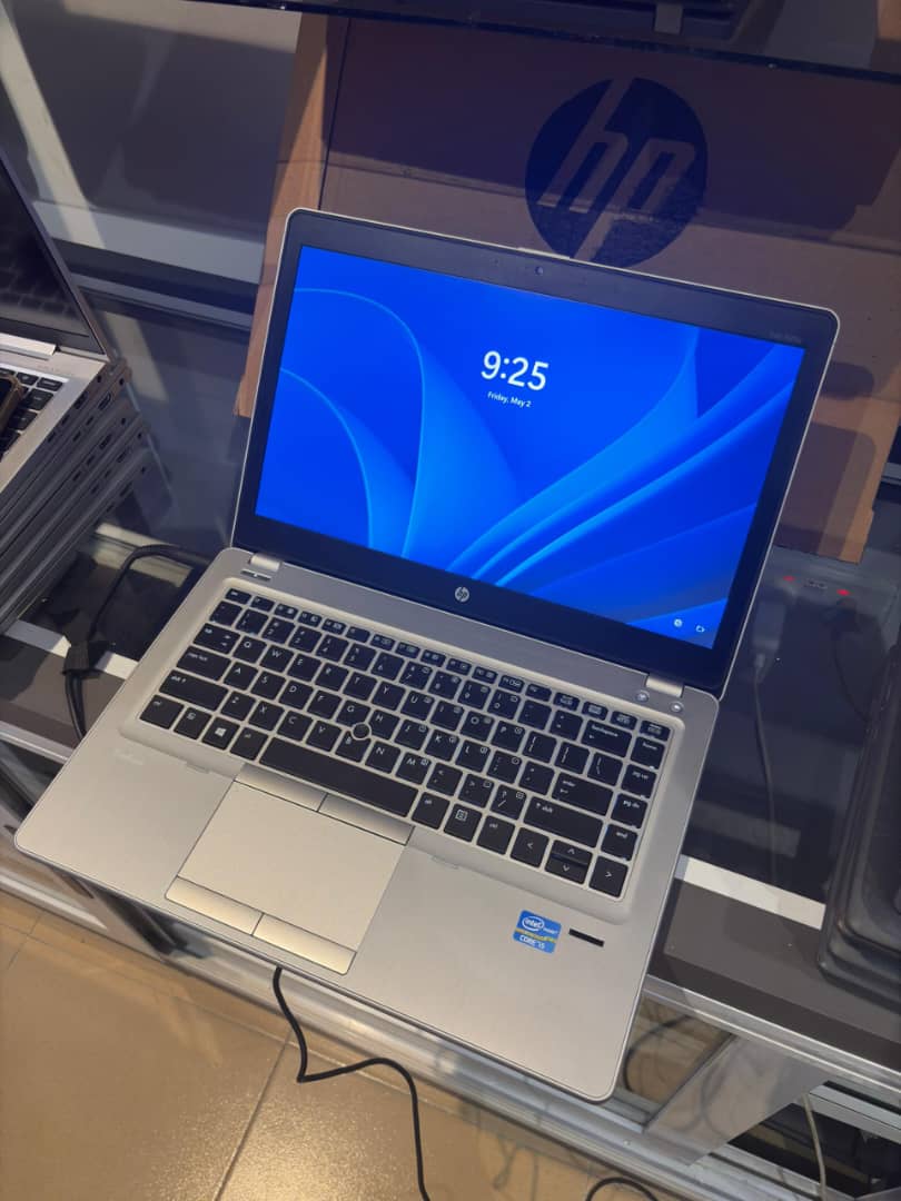 PMTechGroups's tweet image. HP ELITEBOOK FOLIO 9480M
Intel Core i5-3337U Dual-core, 1.8 GHz base frequency, up to 2.7 GHz with Intel Turbo Boost  
8 GB RAM (expandable up to 16 GB) 256 GB SSD
Intel HD Graphics 4000
Windows 11 Pro Keyboard backlight 14&quot;
Kindly Share 
Call🤙 or WhatsApp 0421700337