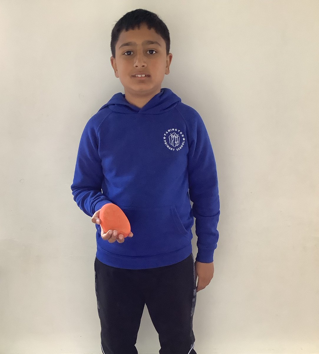 🪨💛 In PSHE, our Year 3 children took part in a meaningful activity exploring gratitude and well-being. They decorated their very own worry stones, using thoughtful designs inspired by the people and things they’re thankful for.