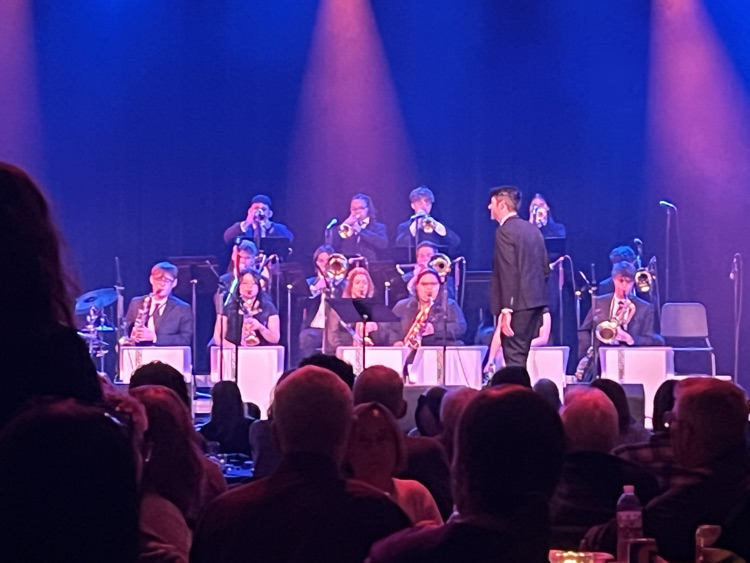 MinutemenCHS's tweet image. The annual Jazz Cafe was a huge success. Thank you to all the students and staff that work so hard to put on such an amazing event. A special thanks to Mr. Peterson on his last Jazz Cafe. You have left a lasting legacy.