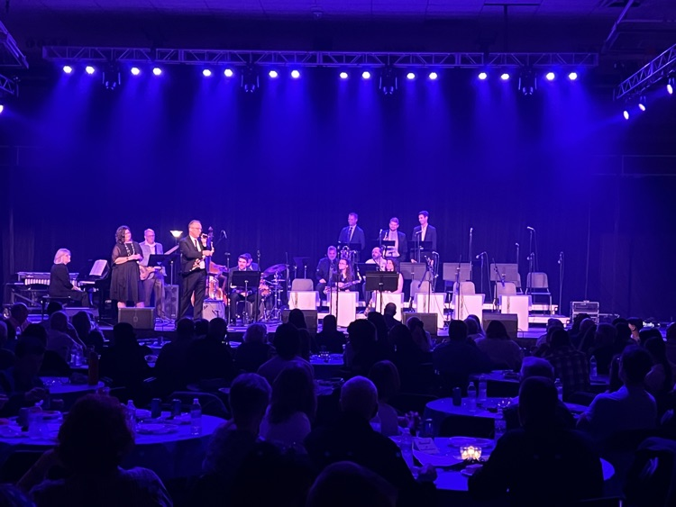 MinutemenCHS's tweet image. The annual Jazz Cafe was a huge success. Thank you to all the students and staff that work so hard to put on such an amazing event. A special thanks to Mr. Peterson on his last Jazz Cafe. You have left a lasting legacy.