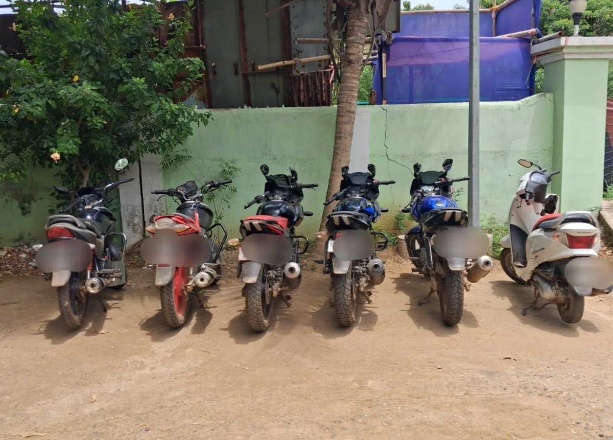 SP BALASORE (@spbalasore) on Twitter photo Under the leadership of <a href="/SPBalasore/">SP BALASORE</a>, Sadar PS intercepted 3 trucks transporting 113 cattle in cruel conditions on NH-60. 3 arrested, 6 motorcycles, 3 trucks seized. FIR registered & follow up actions are underway. Illegal cattle transport won't be tolerated.
#SayNoToCruelty Under the leadership of <a href="/SPBalasore/">SP BALASORE</a>, Sadar PS intercepted 3 trucks transporting 113 cattle in cruel conditions on NH-60. 3 arrested, 6 motorcycles, 3 trucks seized. FIR registered & follow up actions are underway. Illegal cattle transport won't be tolerated.
#SayNoToCruelty