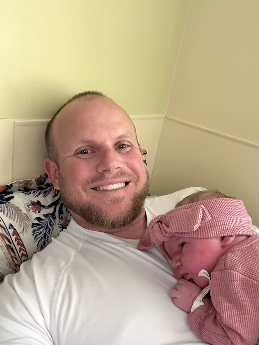 CoachHimmy's tweet photo. Another ⚾️ 🏀 🏈 fan joined the world yesterday! 

E Himmy 😍 https://t.co/OCepXqPhtD