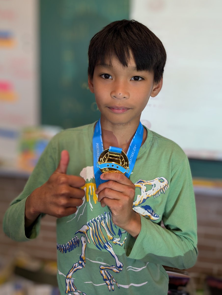 gillisgreen205's tweet photo. Congratulations to our latest @knowledgehook #FullMathalon achiever! 🥳 https://t.co/poo0fzZD0r