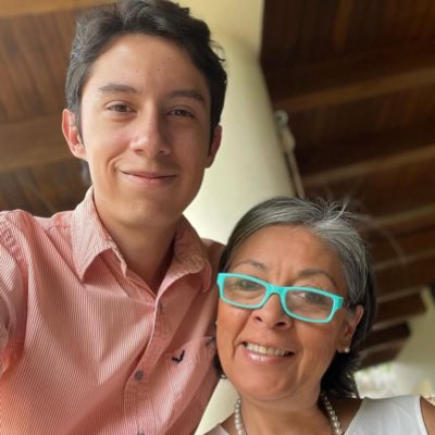 gladysjmp's tweet photo. #NuevaFotoDePerfil https://t.co/pk4Rta5QNl