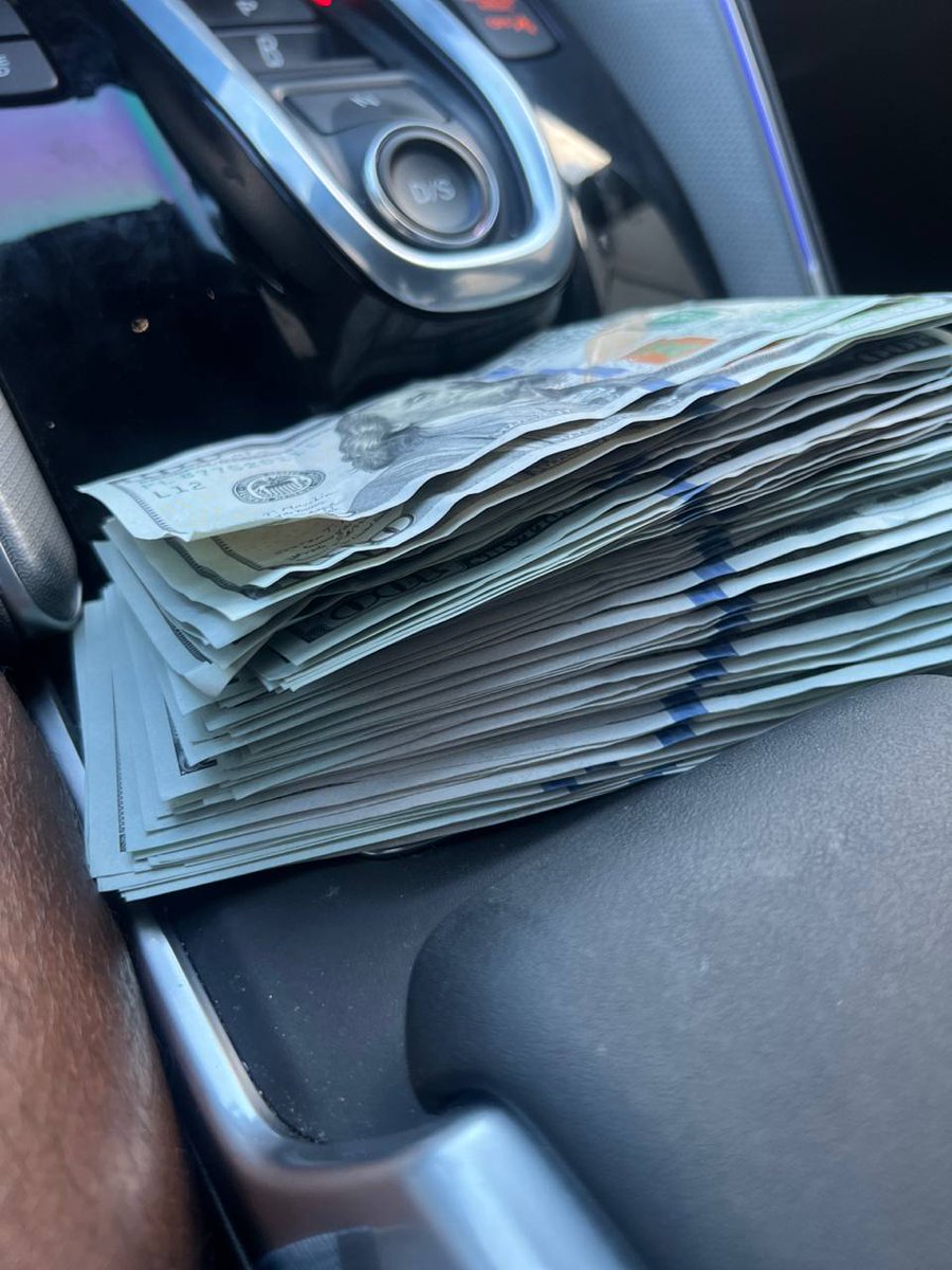 BrowardBig's tweet photo. 🤑👅👅👅👅👅👅😻 https://t.co/jOm6M8j3a8