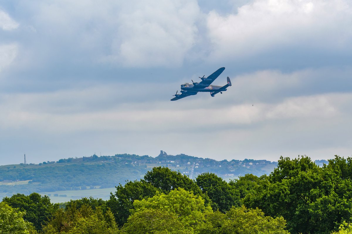 Supercat68's tweet photo. @RAFBBMF @Thievesbook @SandbachNubNews Over Smallwood. https://t.co/uO7hx4SJ6n