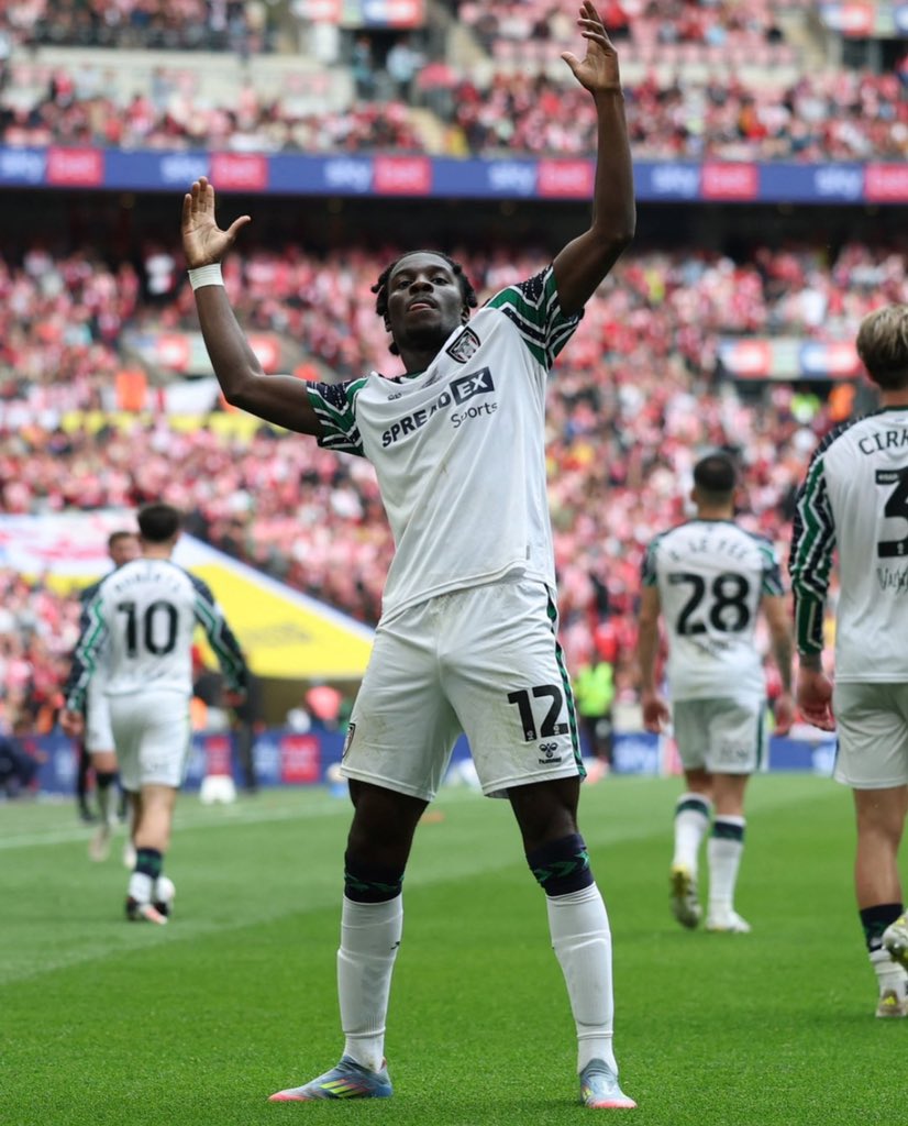 JacobHorsfall_'s tweet photo. A big physical and fast striker hitting the Randy Orton celebration at Wembley? The game has never been so back. https://t.co/O9RDJ9VXmZ
