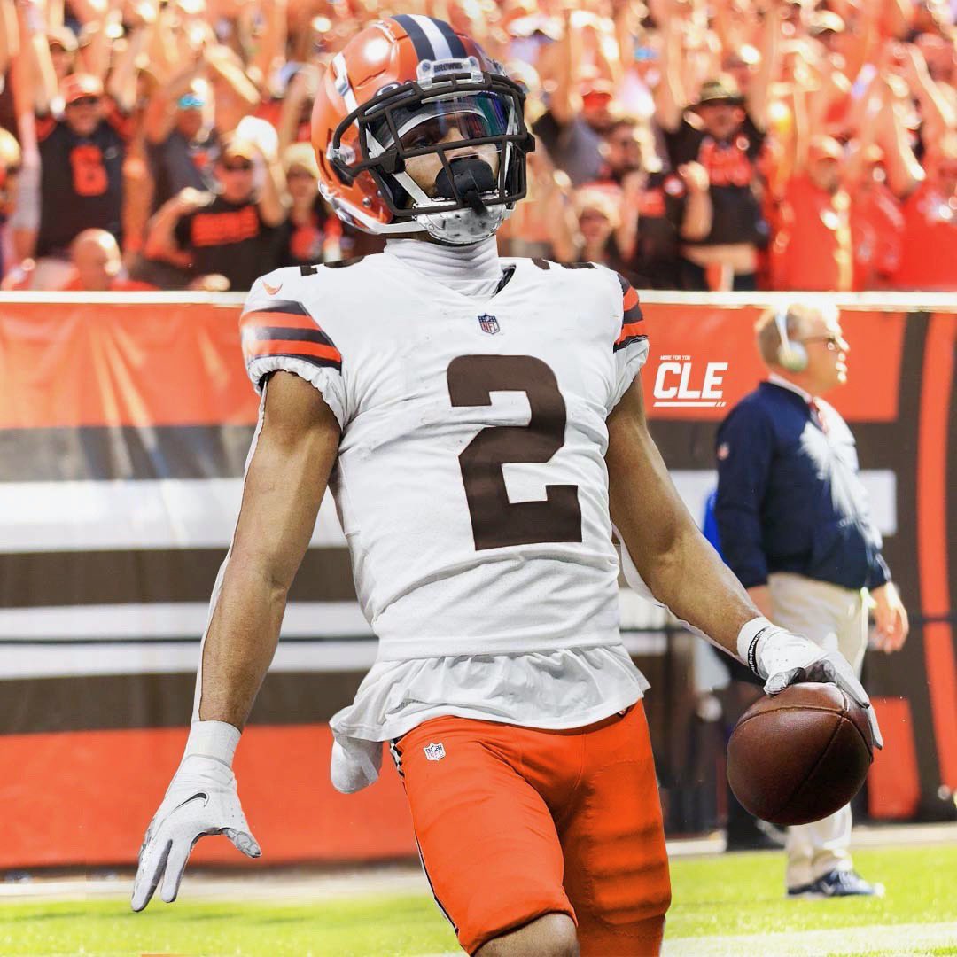 Should the Browns go "all in" for WR Chris Olave?