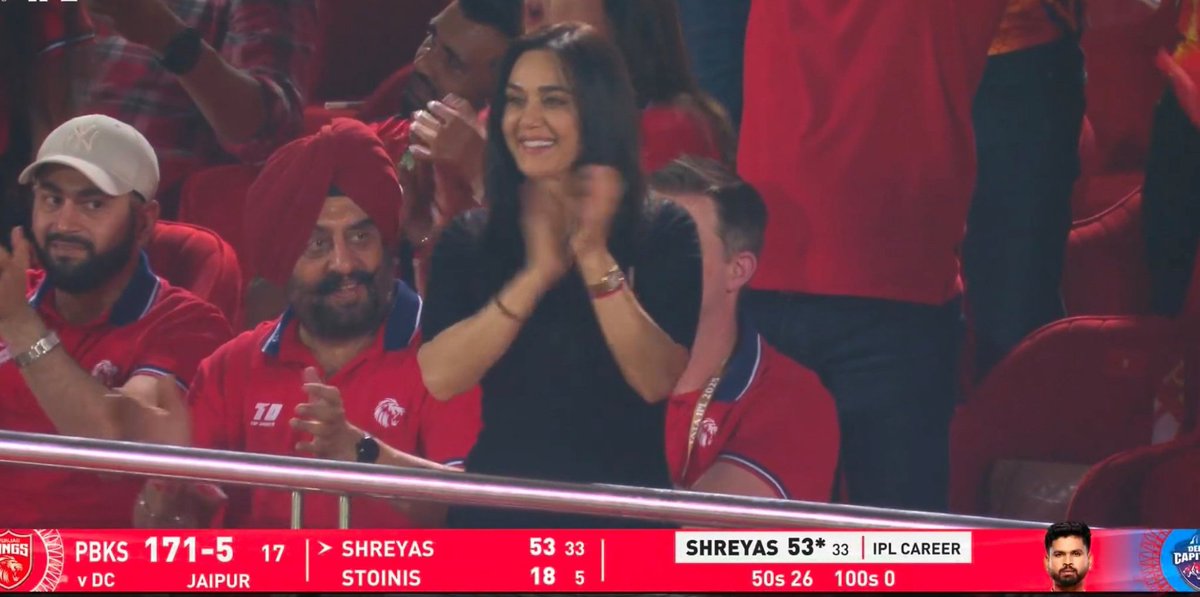 Hey <a href="/realpreityzinta/">Preity G Zinta</a> please stay  like this . You look so good in those stands 😍 #PBKSvDC