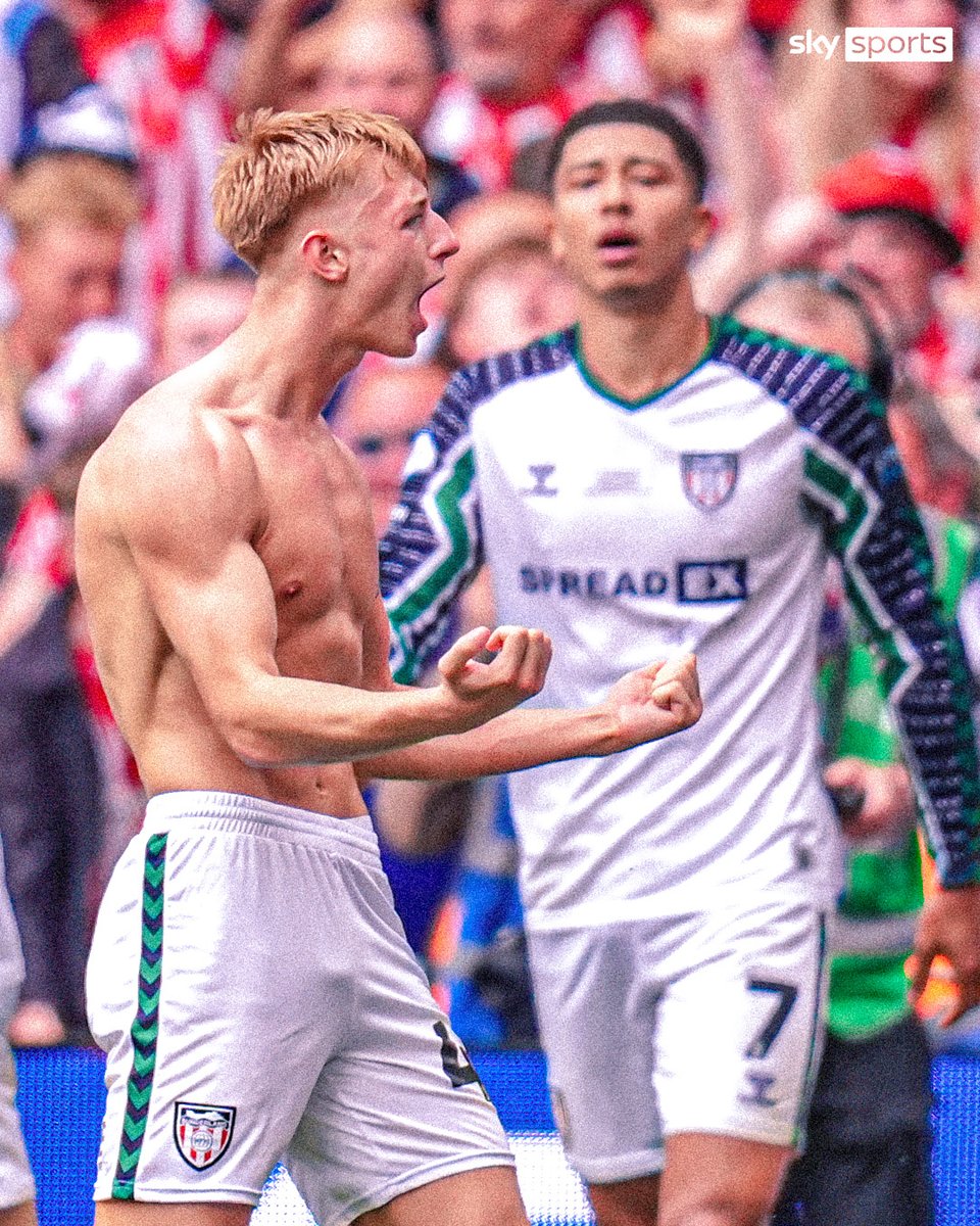 SkyFootball's tweet photo. TOM WATSON HAS PUT SUNDERLAND AHEAD IN THE 95TH MINUTE! 🤯 https://t.co/LOSePKeNCu