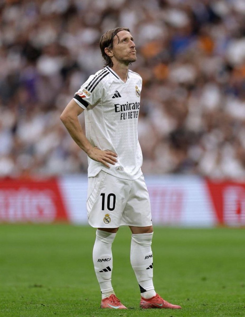 alshareef_1418's tweet photo. لوكا مودريتش، أسطورة حية. https://t.co/BzLa1ZP0N2