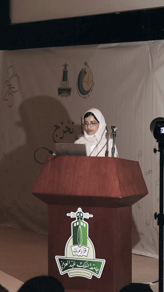 سرَّتني مشاركة زميلاتي الطبيبات فرحتهم بتقديم حفل تخرجهم، أسأل الله أن ينفع بعلمهم وييسّر دربهم❤️